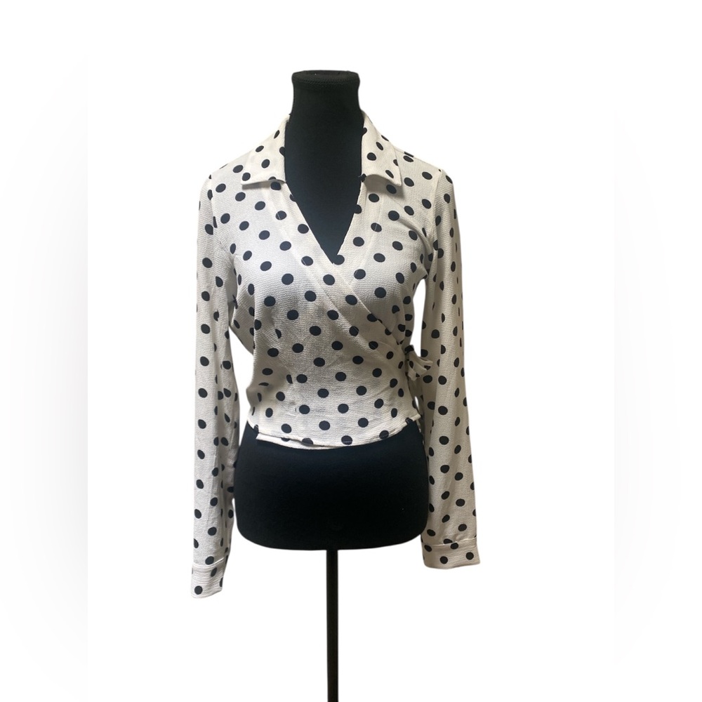 Forever 21 Black and White Polka Wrap Dot Blouse GUC M
